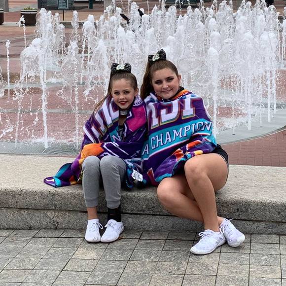 Meet your Posher, Hayley - Picture 1 of 1